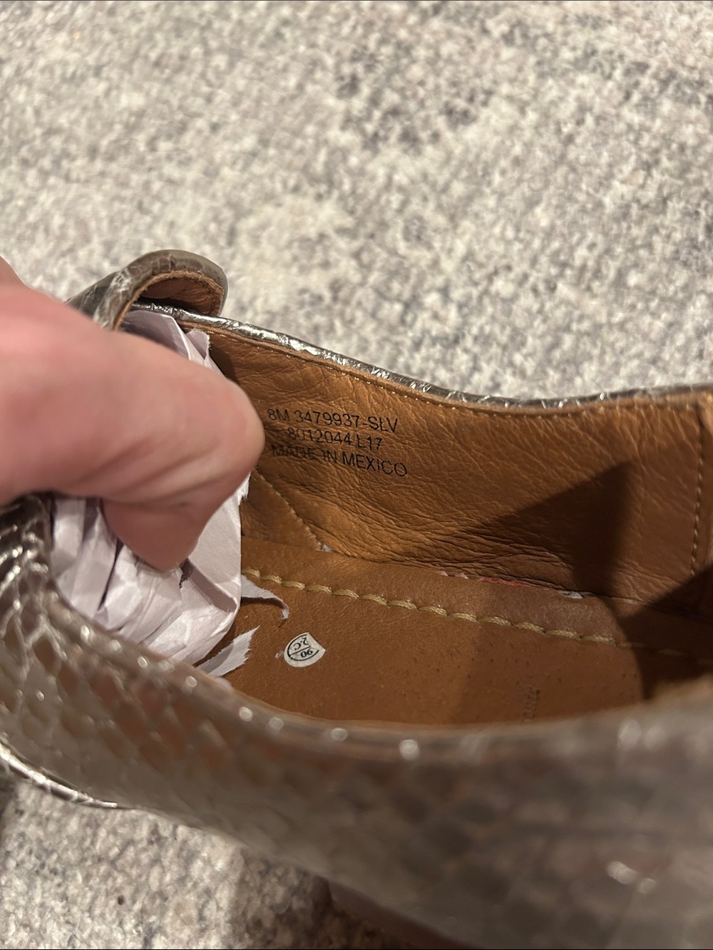 Rare! Frye Silver Ashley Slip On Flats Size 8 - Picture 9 of 10